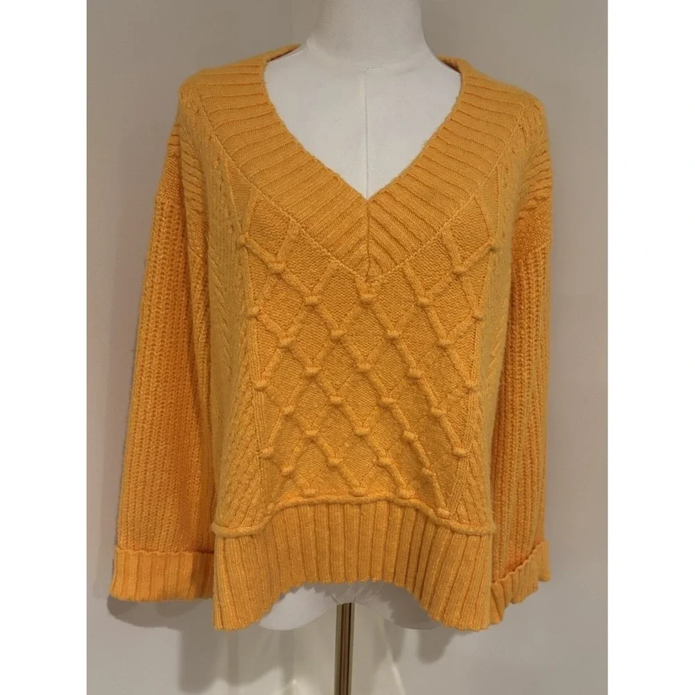 Anthropologie tillie neck